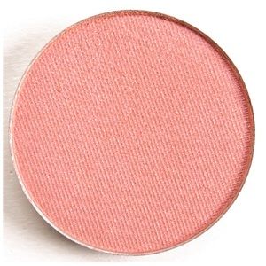 Anastasia eyeshadow single in Blushing